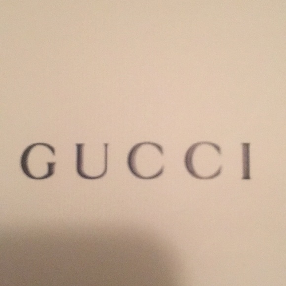 🔥AUTHENTIC🔥 GUCCI Gift Paper Bag 11-1/2” x 6-3/4” x 2-1/2” - Picture 5 of 5